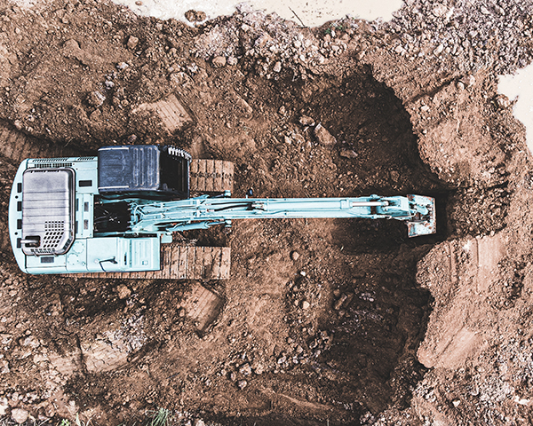 heavy-equipment-working-on-the-woodmont-commons-project-in-new-hampshire